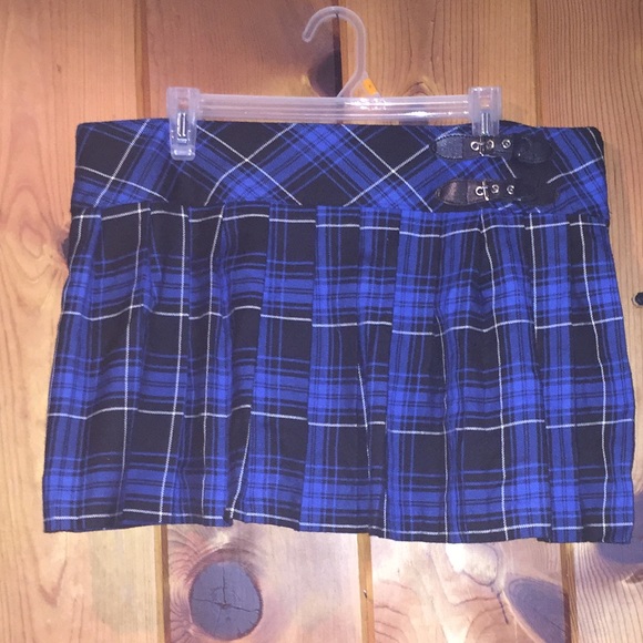 Rue21 Dresses & Skirts - Plus sized plaid mini skirt